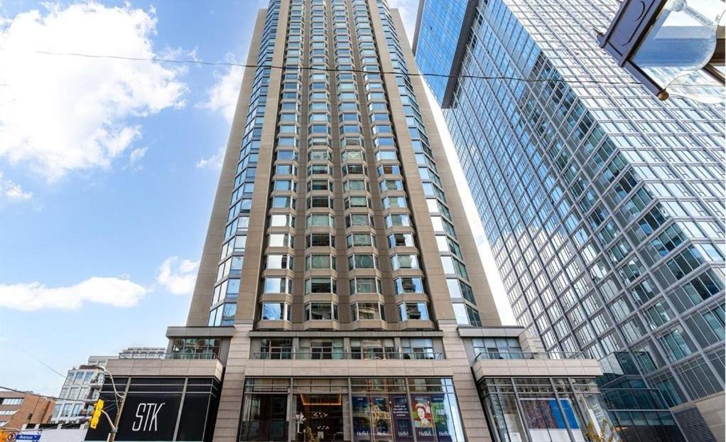 Luxury 2-Bedroom Apartment In Yorkville With The Best City View In Downtown Toronto Eksteriør bilde